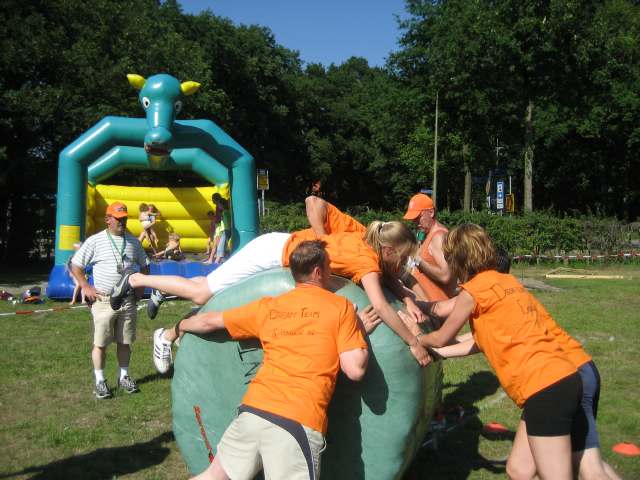 6KAMP 2006 Dorpshuis Vierhouten (Oranje/ijsvereniging)